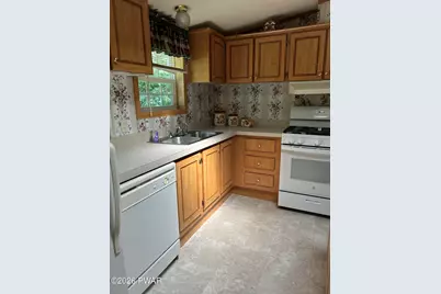 139 Hollister Drive, Moscow, PA 18444 - Photo 17