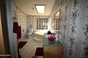 139 Hollister Dr, Moscow, PA 18444 - Photo 29
