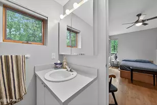220 Kinsale Ln, Dingmans Ferry, PA 18328 - Photo 39