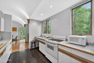 220 Kinsale Ln, Dingmans Ferry, PA 18328 - Photo 27