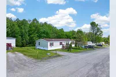 131 Hollister Drive, Moscow, PA 18444 - Photo 3