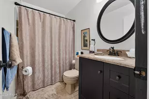 105 Cliff Dr, Hawley, PA 18428 - Photo 29