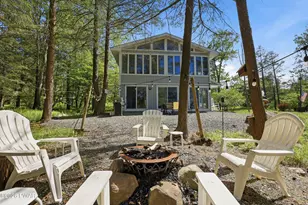 90 Westwood Dr, Lake Ariel, PA 18436 - Photo 1