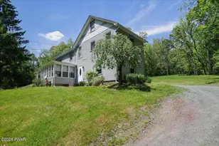 327 Garfield Ave, Hawley, PA 18428 - Photo 3