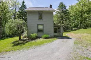 327 Garfield Ave, Hawley, PA 18428 - Photo 15