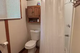 111 Ridgefield Point Rd, Greentown, PA 18426 - Photo 11