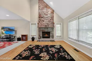 101 Water Frst Ct, Dingmans Ferry, PA 18328 - Photo 9