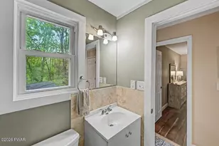 3902 Navaho Ln, Lake Ariel, PA 18436 - Photo 17