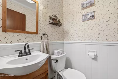 17 Elizabeth Avenue, Honesdale, PA 18431 - Photo 35