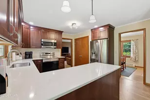 17 Elizabeth Ave, Honesdale, PA 18431 - Photo 15