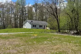 3205 Creamton Dr, Lake Como, PA 18437 - Photo 3
