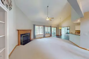 117 Country Club Dr, Lords Valley, PA 18428 - Photo 9