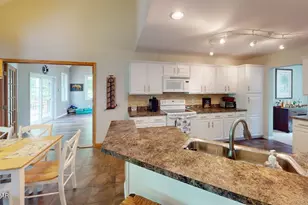 117 Country Club Dr, Lords Valley, PA 18428 - Photo 13