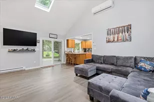 128 Terrace Rd, Tafton, PA 18464 - Photo 9