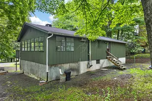 158 Mountain Lake Dr, Dingmans Ferry, PA 18328 - Photo 3