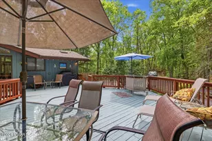 206 Canoe Brook Dr, Hawley, PA 18428 - Photo 77