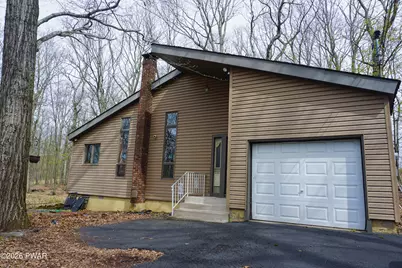 109 Eagle Court, Bushkill, PA 18324 - Photo 1