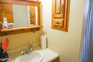 109 Eagle Ct, Bushkill, PA 18324 - Photo 17