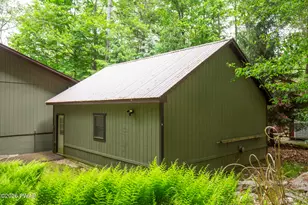 1489 Lakeland Dr, Lake Ariel, PA 18436 - Photo 5