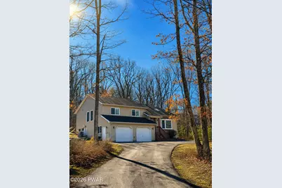 102 Crescent Lake Cove Court, Milford, PA 18337 - Photo 3