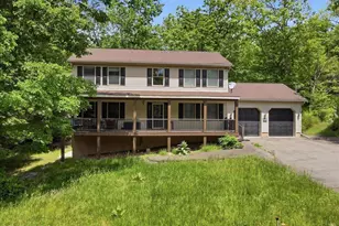 4125 Winchester Way, Bushkill, PA 18324 - Photo 1