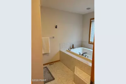 142 Eisenhower Drive, Lords Valley, PA 18428 - Photo 15