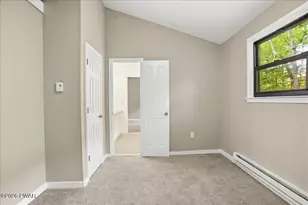 5926 Decker Rd, Bushkill, PA 18324 - Photo 25