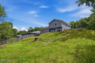 18 Elizabeth Ave, Honesdale, PA 18431 - Photo 9