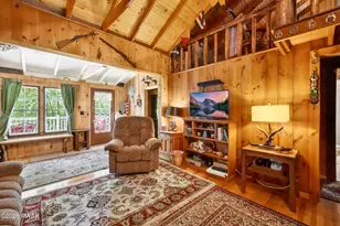 4105 Upper Unger Rd, Paupack, PA 18451 - Photo 7