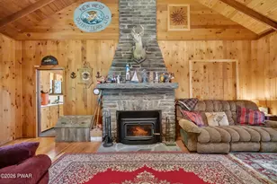 4105 Upper Unger Rd, Paupack, PA 18451 - Photo 11