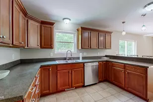 103 Geronimo Path, Milford, PA 18337 - Photo 5