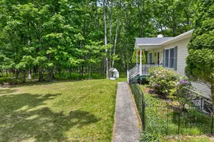 109 Red Rock Cir, Hawley, PA 18428 - Photo 37