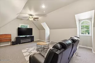 104 S Turnpike Rd, Newfoundland, PA 18445 - Photo 85