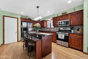 151 Willow Dr, Hawley, PA 18428 - Photo 17