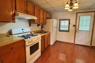 113 E Oak Ln, Greentown, PA 18426 - Photo 11