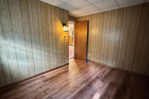 113 E Oak Ln, Greentown, PA 18426 - Photo 17