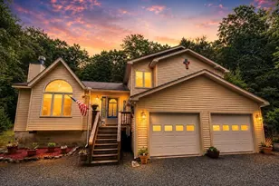 808 Woodland Ct, Lords Valley, PA 18428 - Photo 5