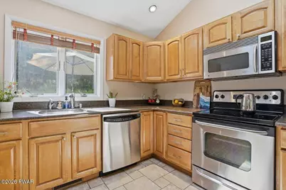 808 Woodland Court, Lords Valley, PA 18428 - Photo 11
