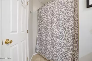 808 Woodland Ct, Lords Valley, PA 18428 - Photo 27