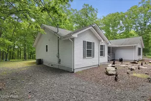 164 Rainbow Dr, Lackawaxen, PA 18435 - Photo 3