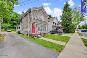 1742 Main St, Blakely, PA 18447 - Photo 3