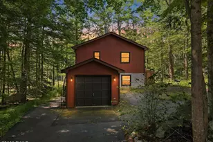 129 Underwood Ln, Lake Ariel, PA 18427 - Photo 1