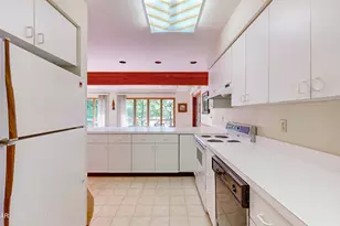 113 E Shore Dr, Hawley, PA 18428 - Photo 3