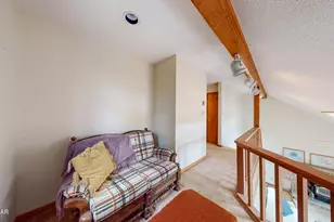 113 E Shore Dr, Hawley, PA 18428 - Photo 11