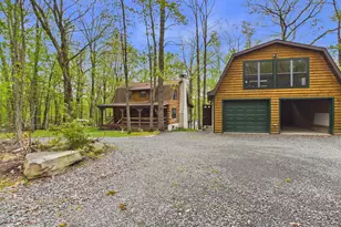 69 E Shore Dr, Hawley, PA 18428 - Photo 19