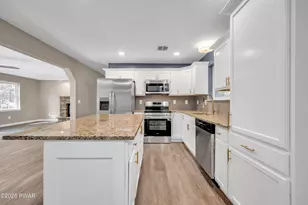 8913 Deerfield Rd, Tobyhanna, PA 18466 - Photo 13