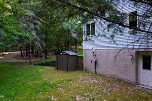 466 Spruce St, Hawley, PA 18428 - Photo 35