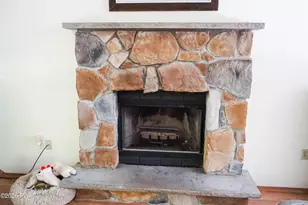 106 Lakeview Ct, Milford, PA 18337 - Photo 5