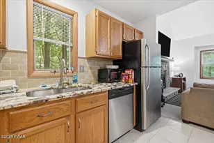 117 Franklin Dr, Hawley, PA 18428 - Photo 17