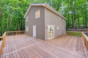 117 Sheridan Rd, Hawley, PA 18428 - Photo 11